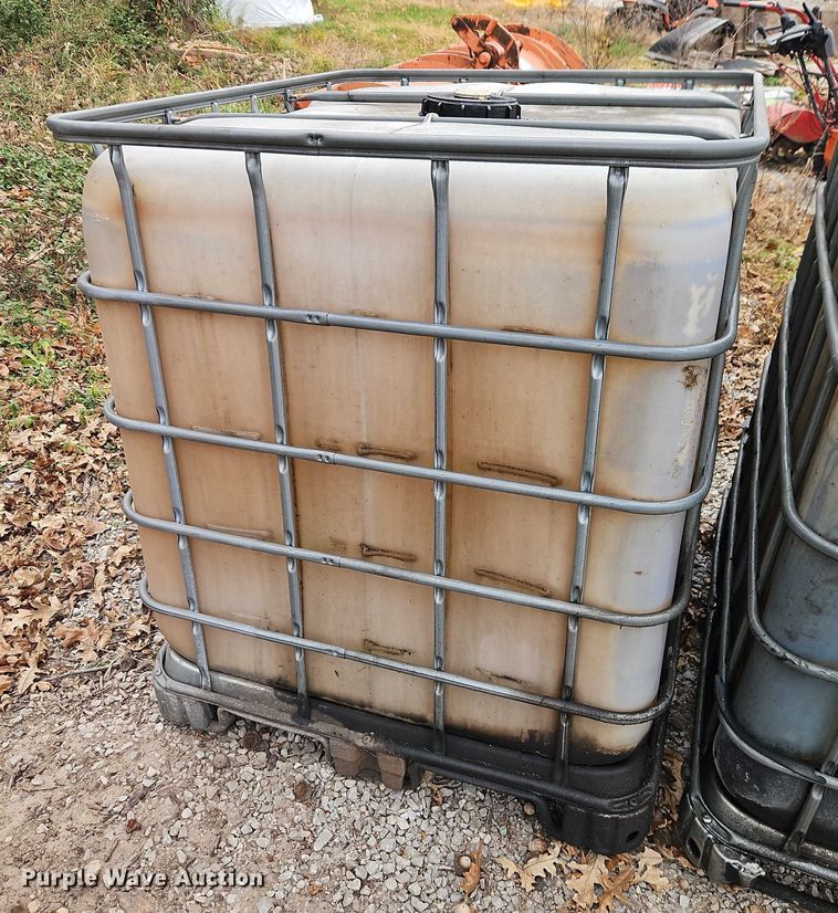 image for item EO4840 Tanks