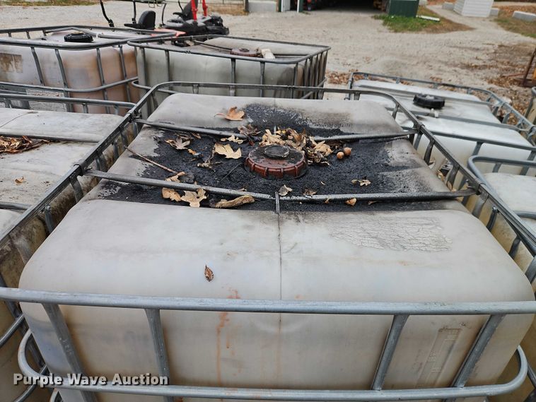 image for item EO4840 Tanks