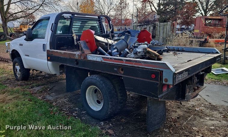 image for item EO4841 2004 Ford F350 bale bed pickup truck