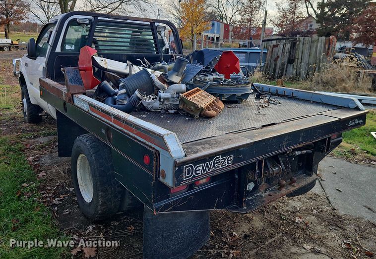 image for item EO4841 2004 Ford F350 bale bed pickup truck