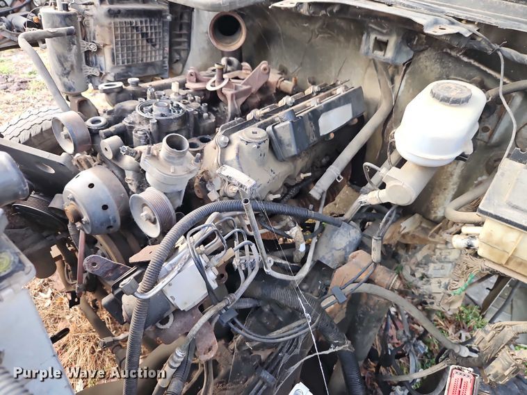 image for item EO4841 2004 Ford F350 bale bed pickup truck