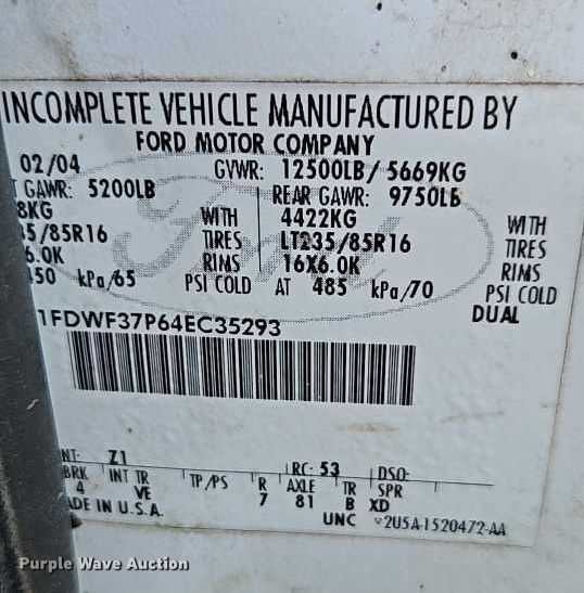 image for item EO4841 2004 Ford F350 bale bed pickup truck