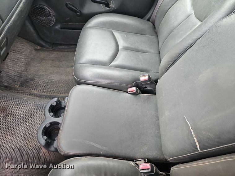 image for item EO4848 2005 GMC Sierra 1500 pickup truck