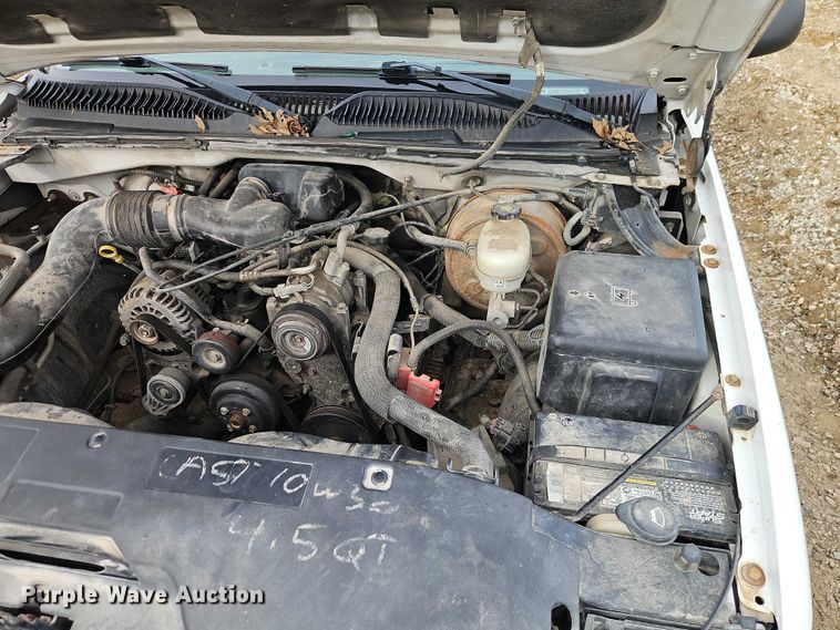 image for item EO4848 2005 GMC Sierra 1500 pickup truck