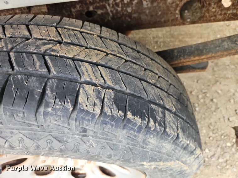 image for item EO4848 2005 GMC Sierra 1500 pickup truck