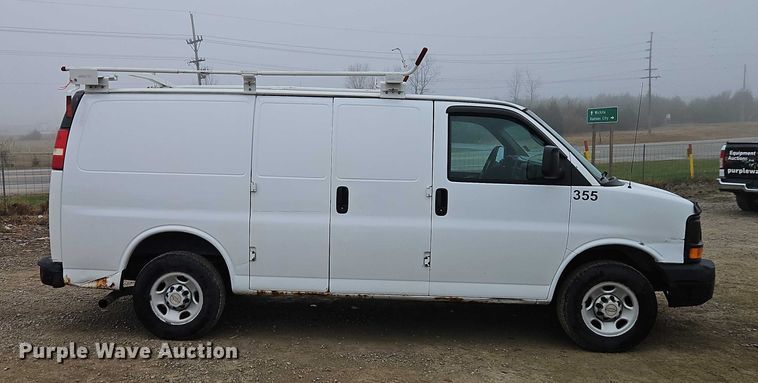 image for item EO4850 2005 Chevrolet Express 2500  van