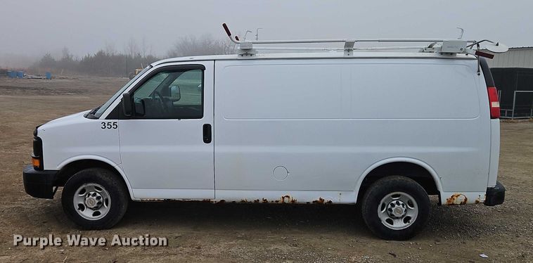 image for item EO4850 2005 Chevrolet Express 2500  van