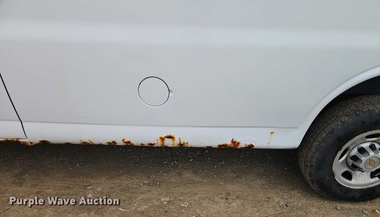 image for item EO4850 2005 Chevrolet Express 2500  van