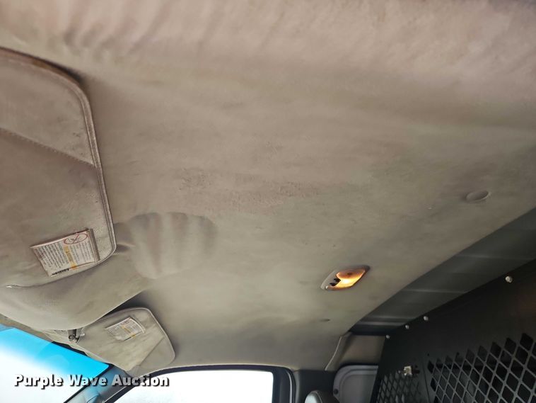 image for item EO4850 2005 Chevrolet Express 2500  van