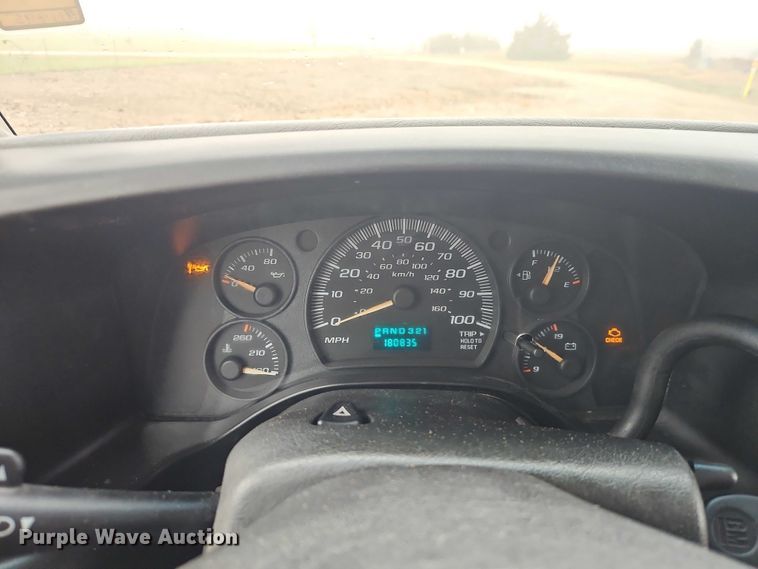 image for item EO4850 2005 Chevrolet Express 2500  van