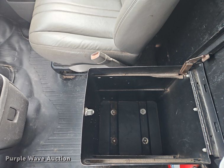 image for item EO4850 2005 Chevrolet Express 2500  van