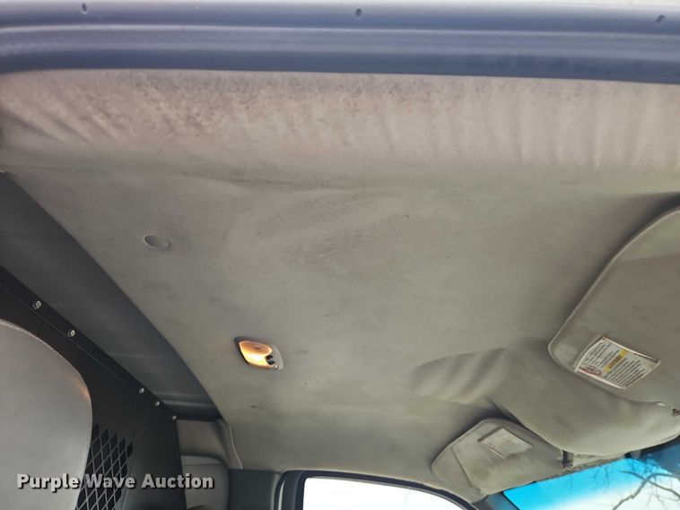 image for item EO4850 2005 Chevrolet Express 2500  van