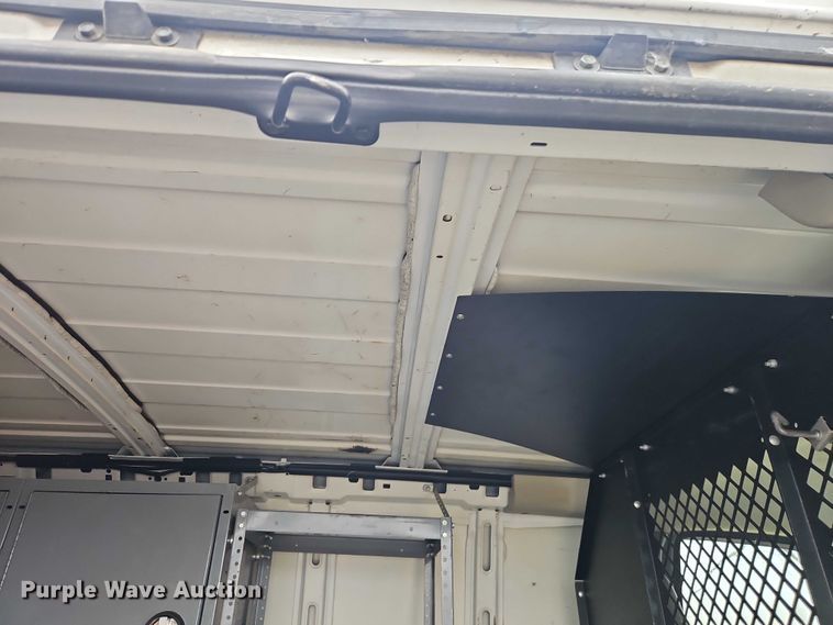 image for item EO4850 2005 Chevrolet Express 2500  van