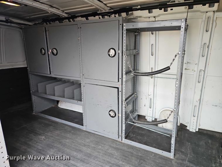 image for item EO4850 2005 Chevrolet Express 2500  van