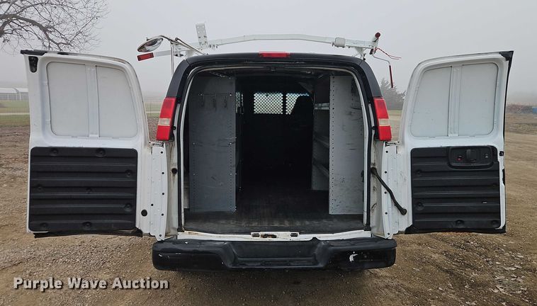 image for item EO4850 2005 Chevrolet Express 2500  van
