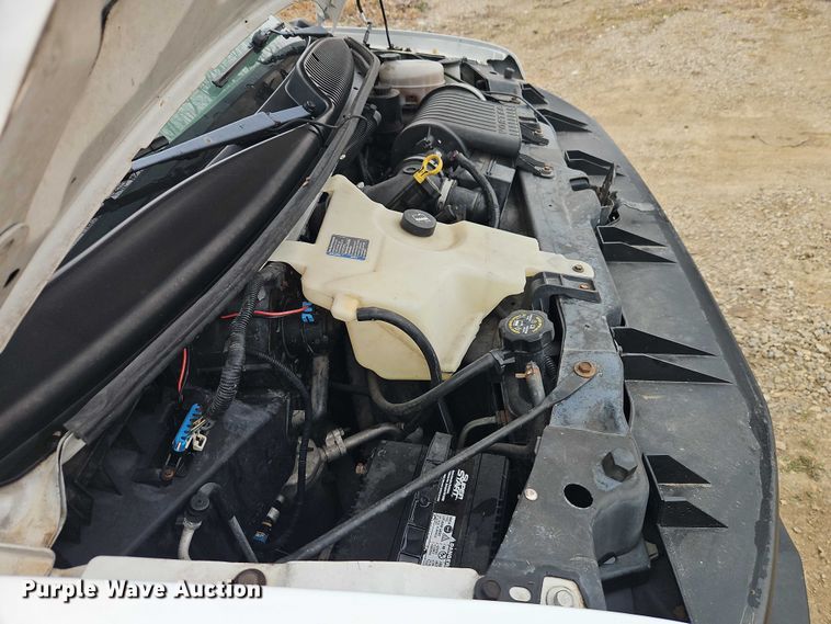 image for item EO4850 2005 Chevrolet Express 2500  van