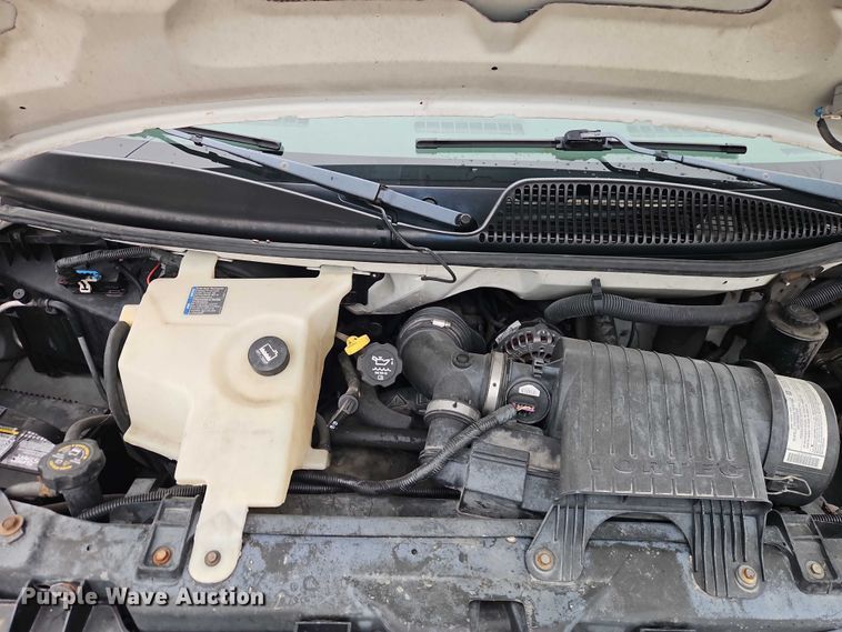image for item EO4850 2005 Chevrolet Express 2500  van