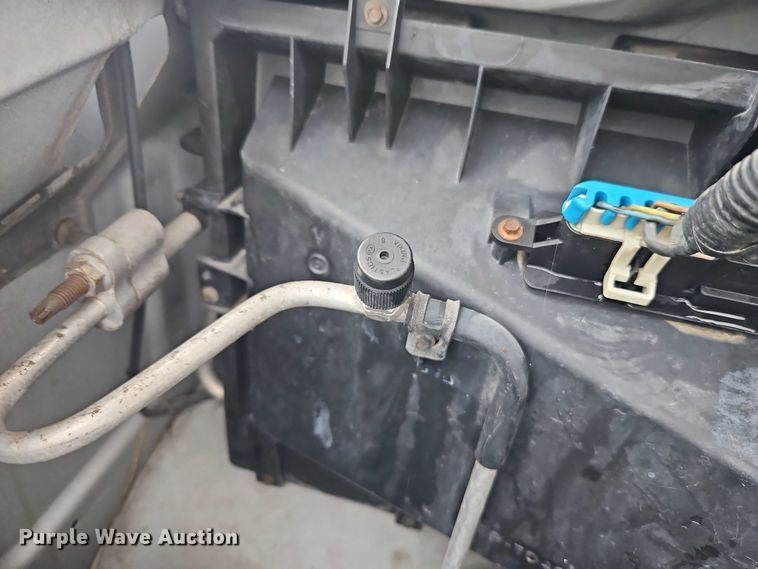 image for item EO4850 2005 Chevrolet Express 2500  van