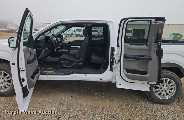 image for item EO4852 2017 Ford F150 XL SuperCab pickup truck