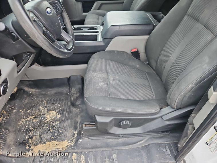 image for item EO4852 2017 Ford F150 XL SuperCab pickup truck