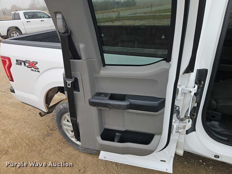 image for item EO4852 2017 Ford F150 XL SuperCab pickup truck