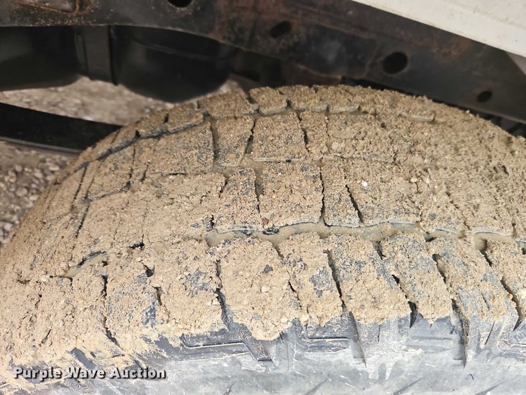 image for item EO4852 2017 Ford F150 XL SuperCab pickup truck