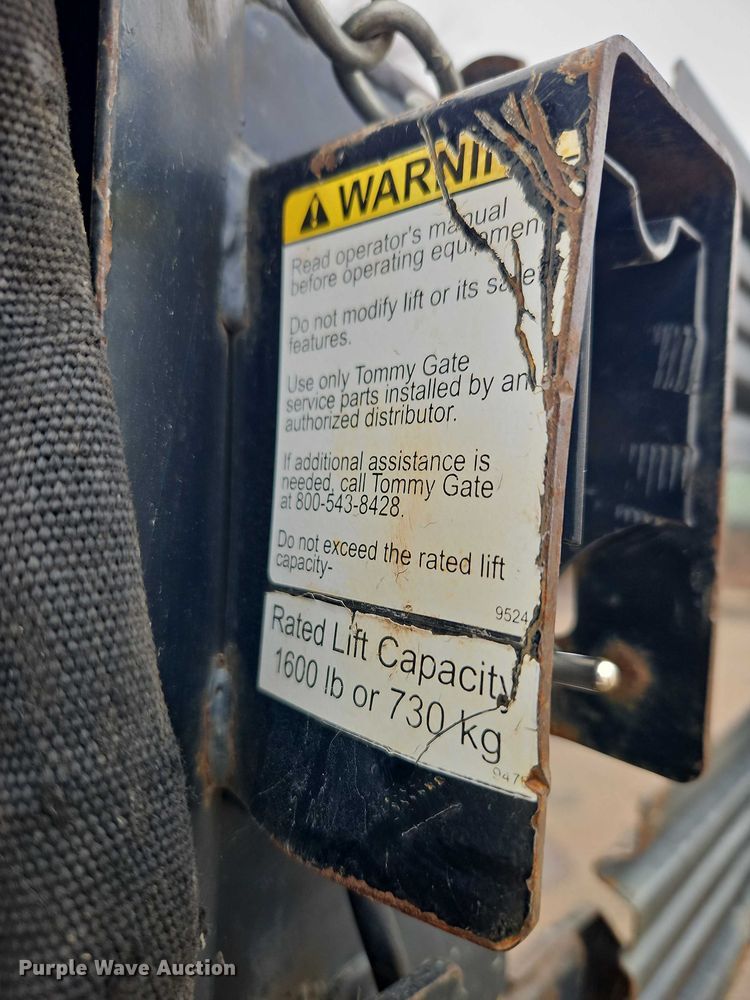 image for item EO4854 2000 Ford F450 Super Duty flatbed truck