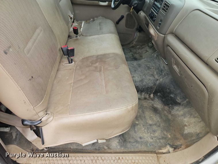 image for item EO4854 2000 Ford F450 Super Duty flatbed truck