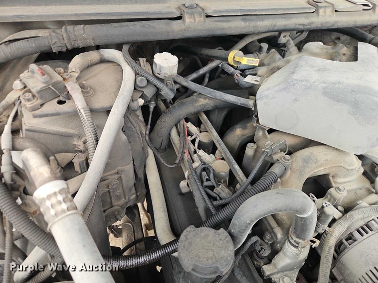 image for item EO4854 2000 Ford F450 Super Duty flatbed truck