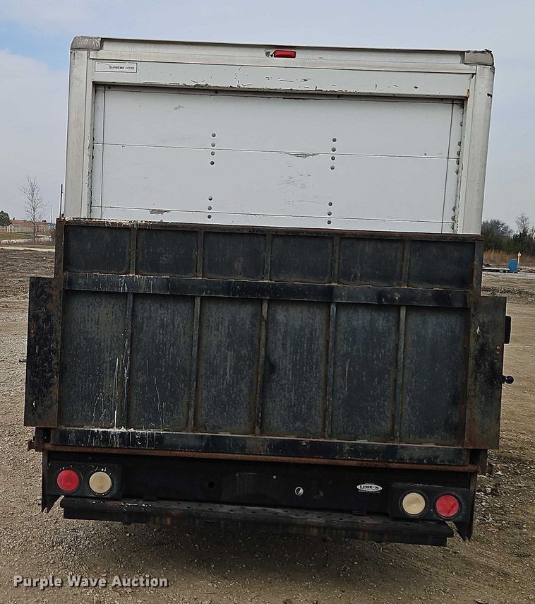 image for item EO4856 2007 Ford E-350 box truck