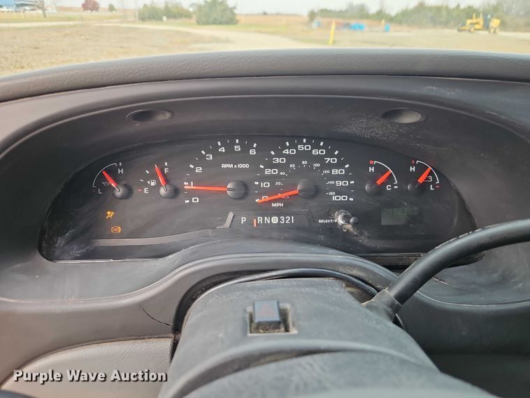 image for item EO4856 2007 Ford E-350 box truck