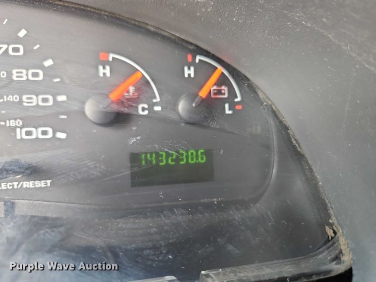 image for item EO4856 2007 Ford E-350 box truck