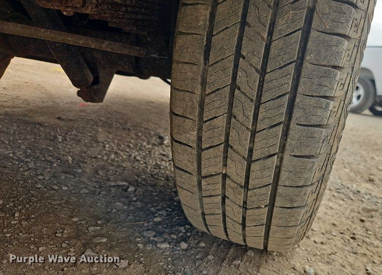 image for item EO4856 2007 Ford E-350 box truck