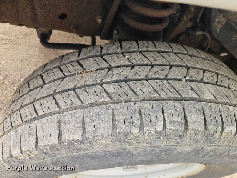 image for item EO4856 2007 Ford E-350 box truck