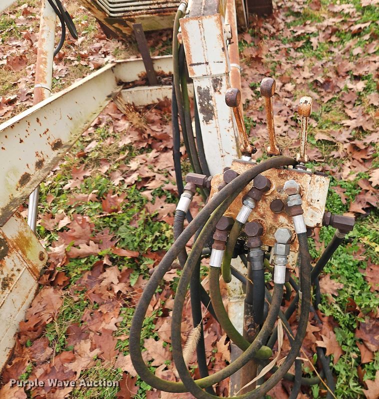 image for item EO4860 Great Bend 800 Workmaster loader