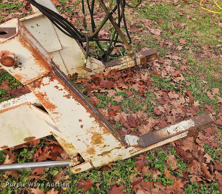 image for item EO4860 Great Bend 800 Workmaster loader