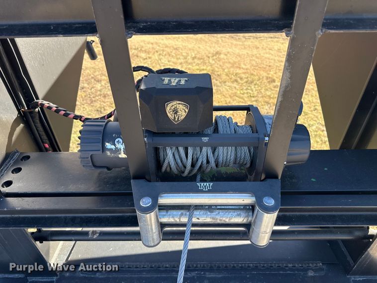 image for item EP0875 2019 Kaufman equipment trailer