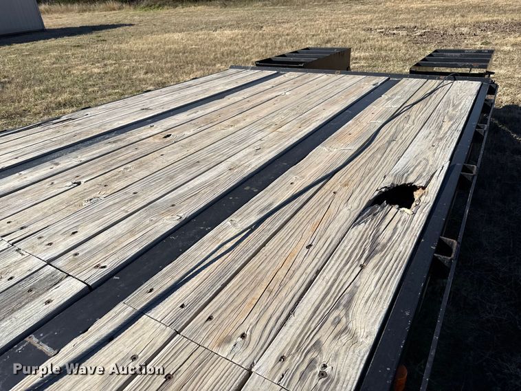 image for item EP0875 2019 Kaufman equipment trailer