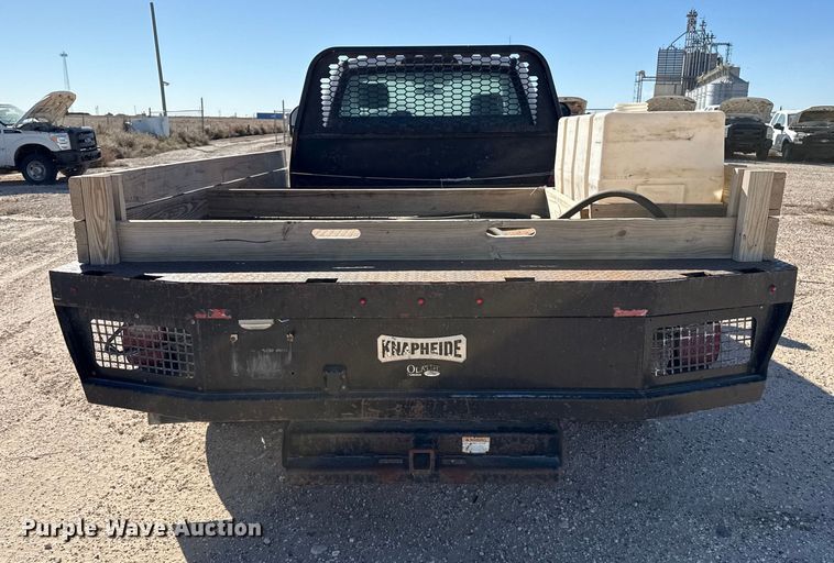 image for item EP0903 2017 Ford F350 flatbed pickup truck