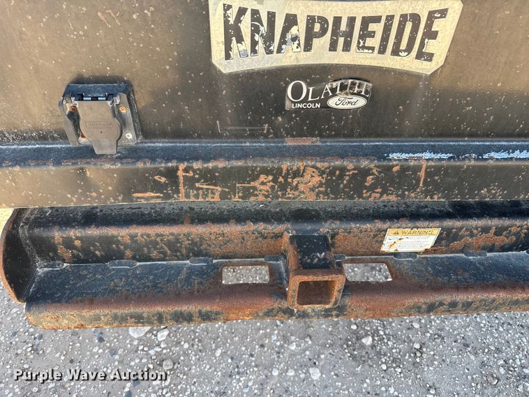 image for item EP0903 2017 Ford F350 flatbed pickup truck