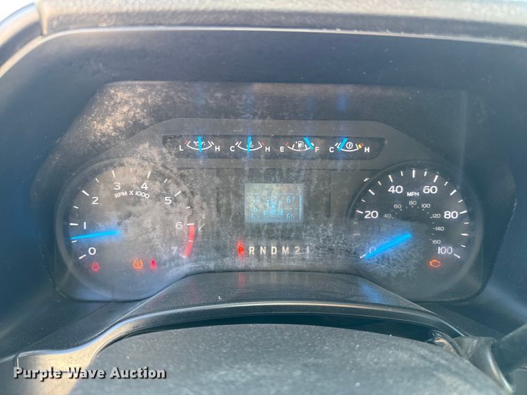 image for item EP0903 2017 Ford F350 flatbed pickup truck