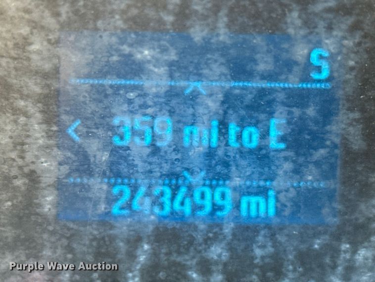 image for item EP0903 2017 Ford F350 flatbed pickup truck