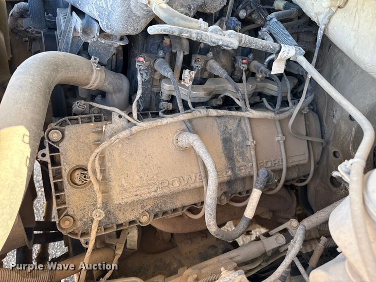 image for item EP0903 2017 Ford F350 flatbed pickup truck