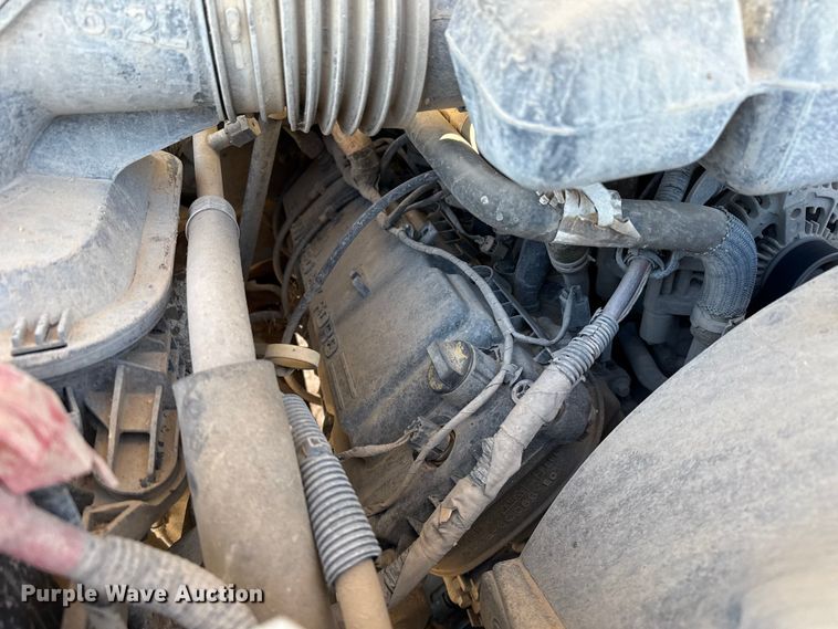 image for item EP0903 2017 Ford F350 flatbed pickup truck