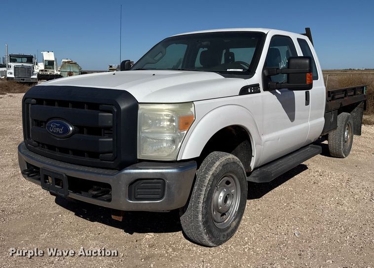 image for item EP0904 2015 Ford F250 flatbed pickup truck