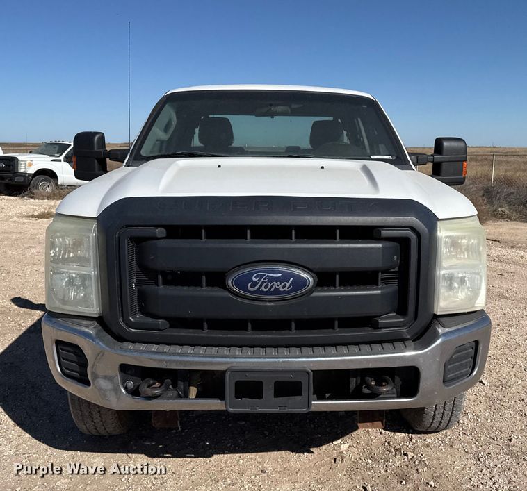 image for item EP0904 2015 Ford F250 flatbed pickup truck