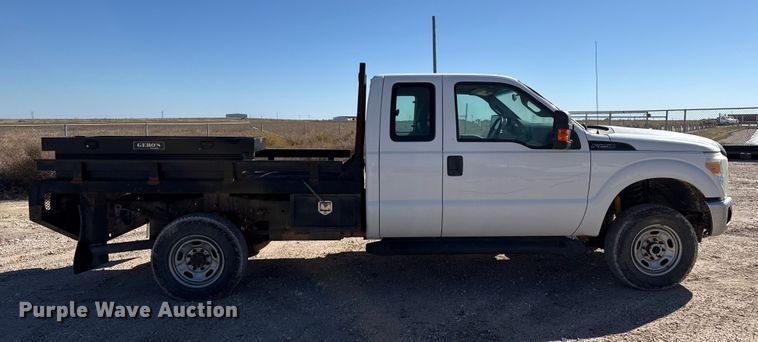 image for item EP0904 2015 Ford F250 flatbed pickup truck