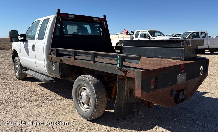 image for item EP0904 2015 Ford F250 flatbed pickup truck