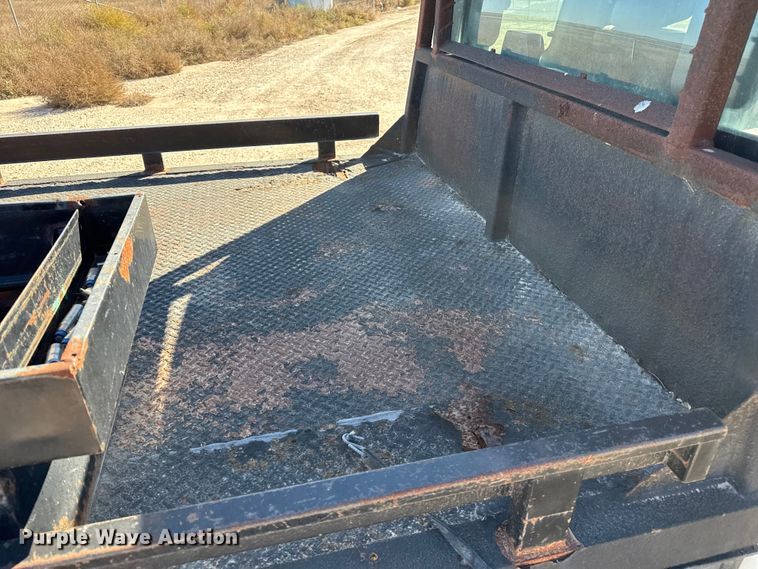 image for item EP0904 2015 Ford F250 flatbed pickup truck