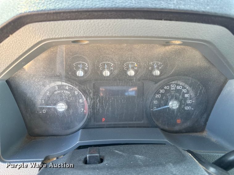 image for item EP0904 2015 Ford F250 flatbed pickup truck